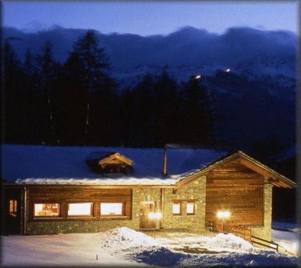 Hotel Les Granges Ла-Тюйль Экстерьер фото