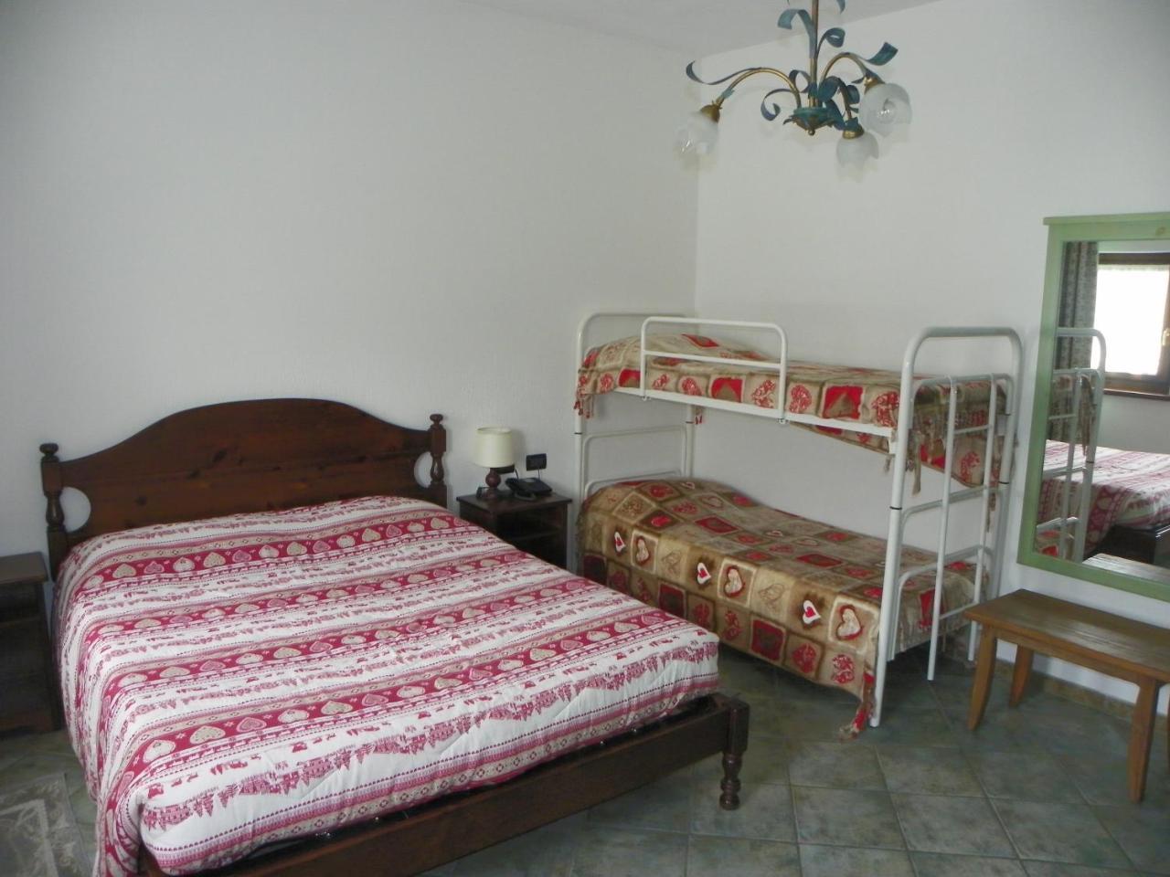 Hotel Les Granges Ла-Тюйль Экстерьер фото